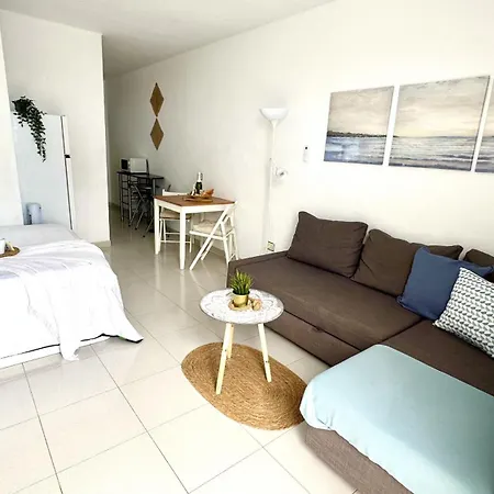 Island Village Sunset By Deihu Experiences Apartament