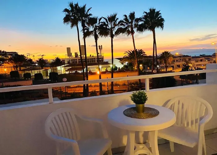 Island Village Sunset By Deihu Experiences Апартаменти